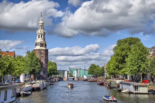 Uitzicht op de beroemde munttoren toren — Stockfoto