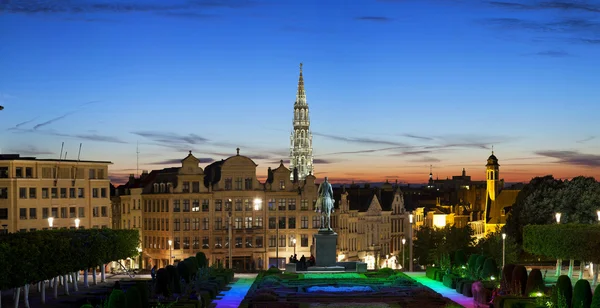 Вечерняя панорама Брюсселя — стоковое фото