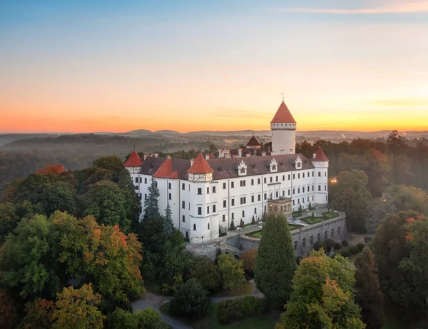 Luftaufnahme Der Burg Konopiste Bei Sonnenaufgang Mittelböhmische Region Tschechien — Stockfoto