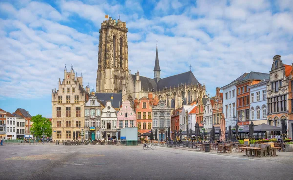 Мехелен Бельгия Вид Старинные Здания Площади Гроте — стоковое фото