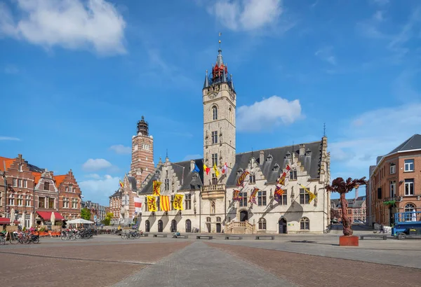 Dendermonde Belgien Utsikt Över Historiska Byggnaden Rådhuset Med Klockstapel Grote — Stockfoto