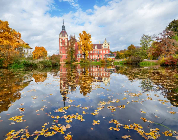 Vue Schloss Muskau Reflétant Dans Étang Automne Bad Muskau Saxe — Photo