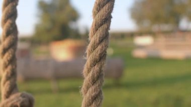 İpler düğümlenmiş. Kenevir fiber ürünleri. İp ve tekstil yapmak için kenevir..