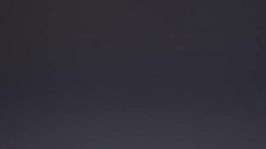 Bokeh 'te yanıp sönen ışık. Sıçrama ekranının bir video arkaplanı oluştur.