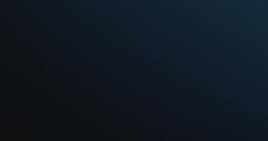 Mavinin siyaha hareketi. Renk sınırının pürüzsüz hareketi.