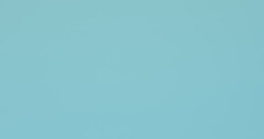 Renk hareketi sarıdan maviye doğru. Karanlık son. Görüntü rengi değiştirme efekti