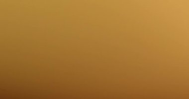 Turuncu ışık kırmızı, düz kenarlık bokeh etkisine dönüşür.