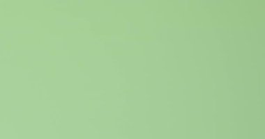 Bokeh 'te hafif renk değişimi. Mavi yeşile döner, karıştırıcı gölgeler.