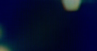 Yeşil, mavi ve kırmızı dikdörtgenler arasında çok renkli noktalar ve yıldızlar hareket ediyor.