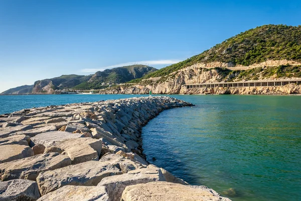 Liman breakwaves — Stok fotoğraf