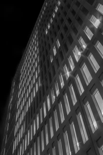 Budynki i windows w nocy Obrazy Stockowe bez tantiem