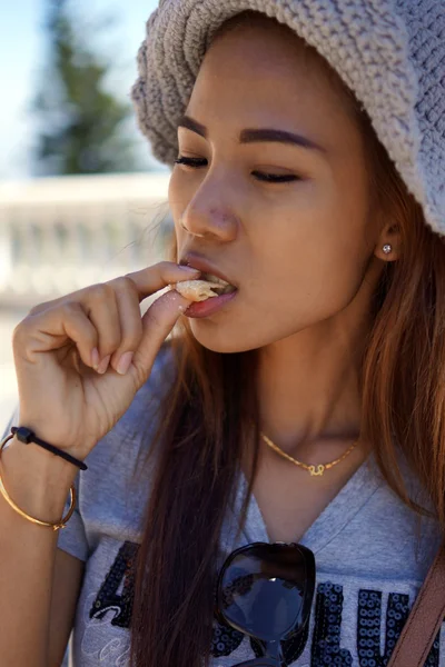 Eating Lady — Stock Photo, Image