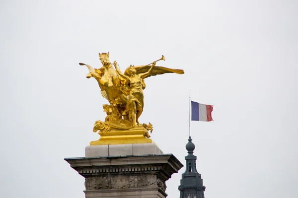 Estátua de ouro — Fotografia de Stock