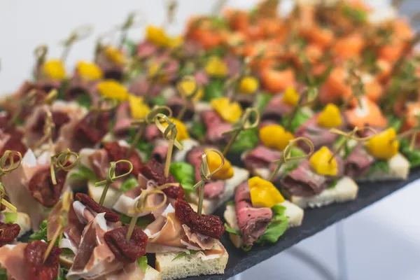 Catering Table Beautifully Decorated Banquet Variety Different Food Snacks Appetizers — Stock Photo, Image