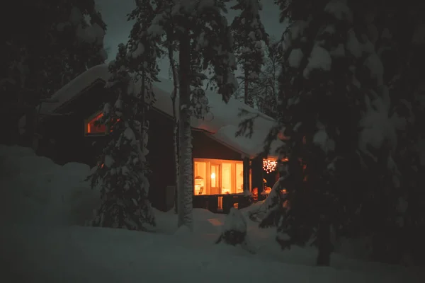 View Cozy Wooden Scandinavian Cabin Cottage Chalet House Covered Snow — Stock Photo, Image