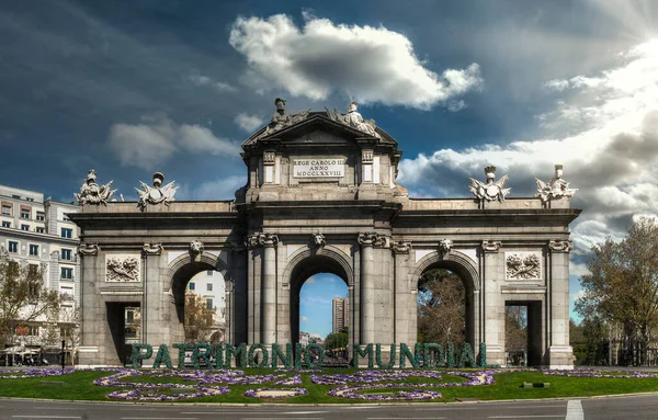 Puerta Alcala Jednou Pěti Starých Královských Bran Které Umožnily Přístup — Stock fotografie