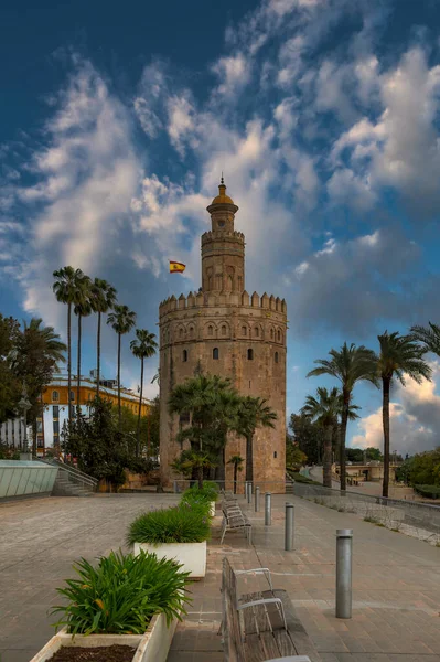 Torre Del Oro Orillas Del Río Guadalquivir Sevilla España —  Fotos de Stock