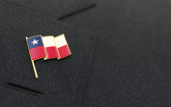 Pino de lapela de bandeira do Chile no colarinho de um terno de negócios — Fotografia de Stock