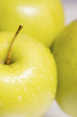 Grup cam yüzeyi yeşil elma