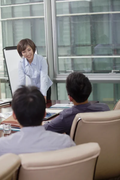 Woman Giving Business Presentation — Stock Photo, Image