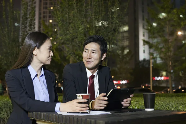 Gente de negocios tomando café — Foto de Stock