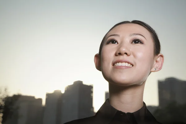 Portrait of young woman — Stock Photo, Image