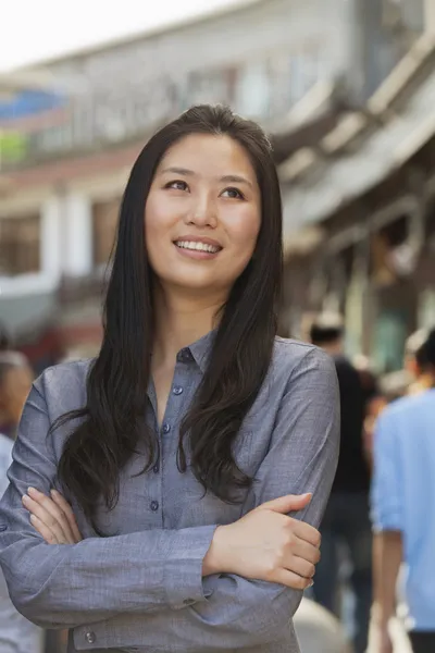 Young woman outdoors — Stock Photo, Image