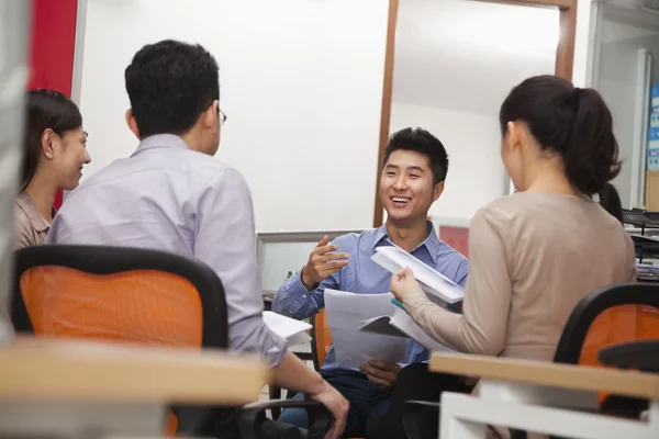 Business people having meeting — Stock Photo, Image