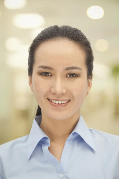 Smiling woman — Stock Photo, Image