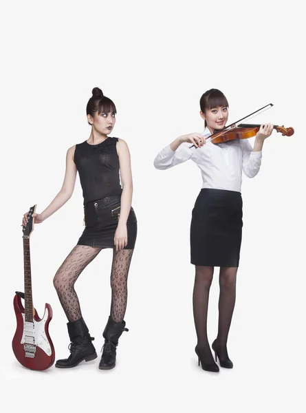摇滚明星和小提琴播放器 — 图库照片