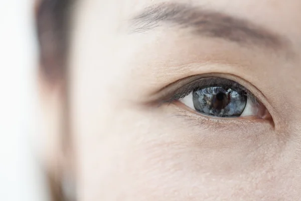 女性の目のクローズ アップ — ストック写真
