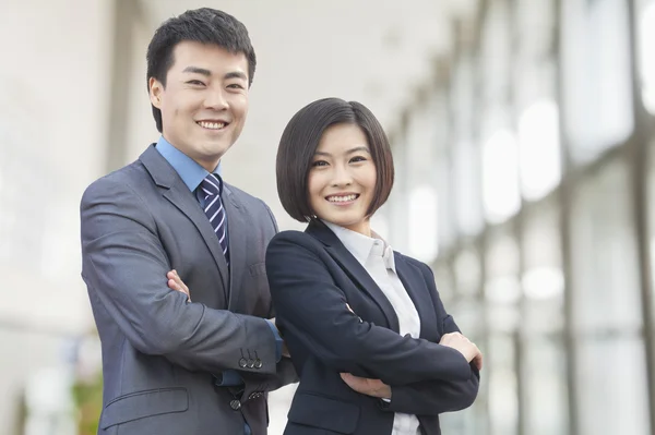 Business People with Arms Crossed — Stock Photo, Image