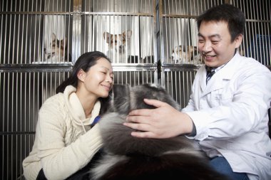 kadın ile köpek evcil hayvan ve hayvan hastalıklarıyla ilgili