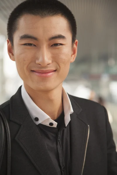 Young Man on Train Platform — Stock Photo, Image