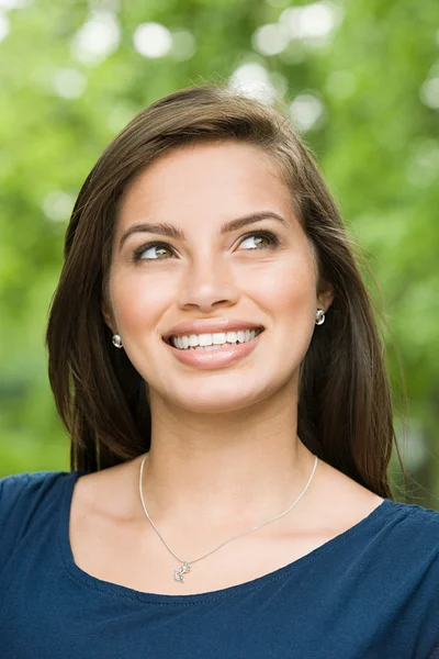 Smiling female hispanic teenager — Stock Photo, Image