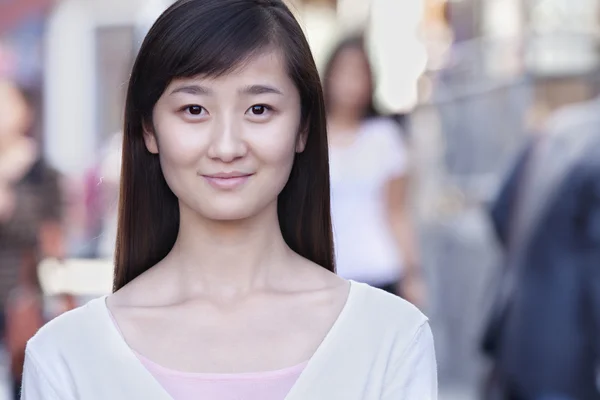 Young Woman Outdoors — Stock Photo, Image