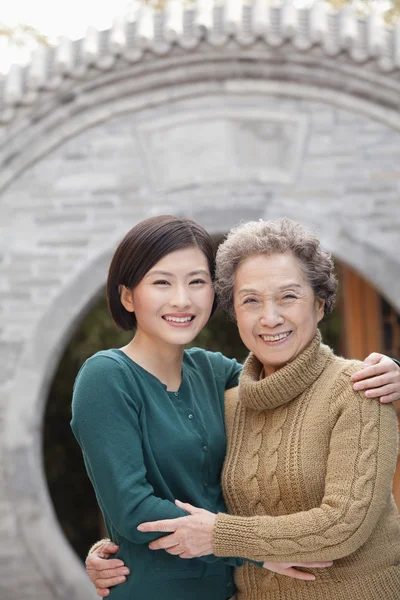 Grandmother and granddaughter — Stock Photo, Image