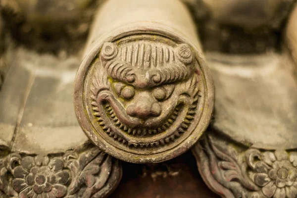 Carvings on the roof of the pagoda — Stock Photo, Image