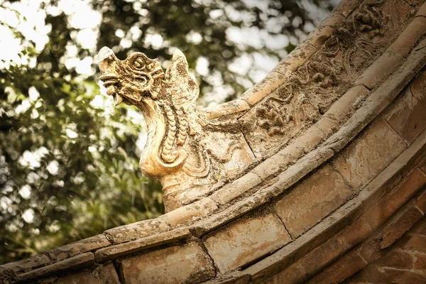 Carvings on the roof of the pagoda — Stock Photo, Image