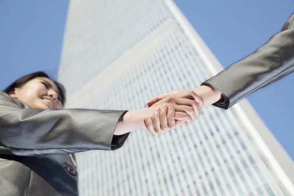 Business people shaking hands — Stock Photo, Image