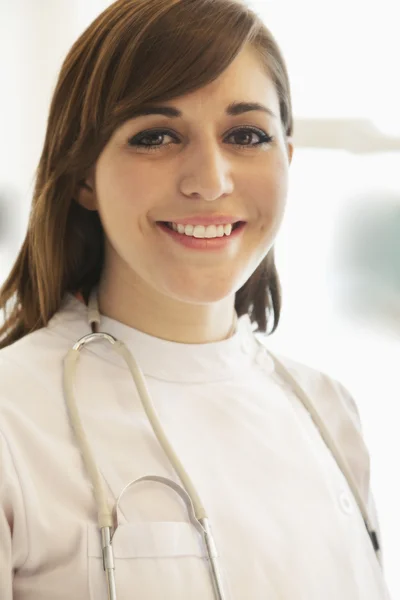 Young female doctor in a hospital — Stock Photo, Image