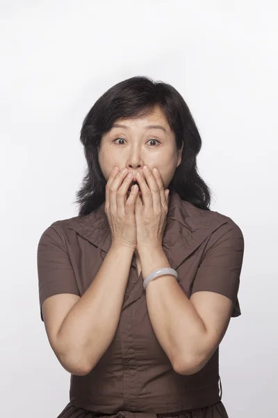 Shocked and surprised woman — Stock Photo, Image