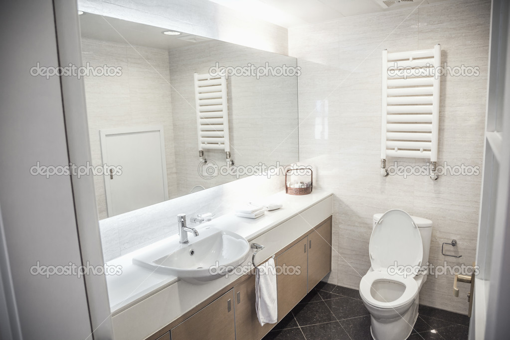 Modern, tiszta, fürdÅszoba, wc és mosdó — stock fotó © xixinxing ... Fürdőszoba wc