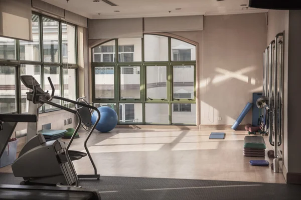 Fitness studio dance demiryolu ile