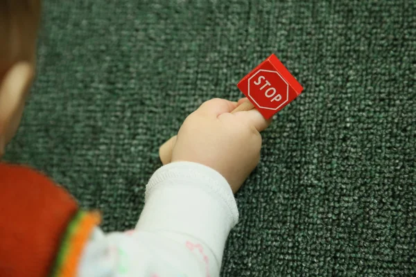 "Nee "tegen overtreding van kinderen — Stockfoto