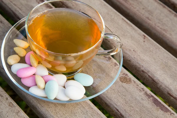 Green tea with nuts — Stock Photo, Image