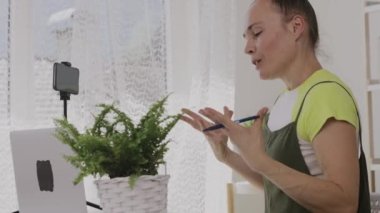 Expressive speech of a young female between 30 and 40 years old. 