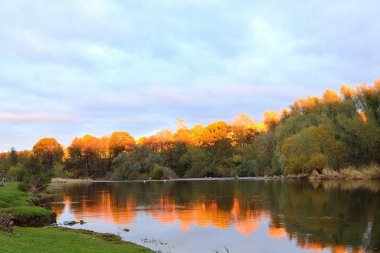 teviot Nehri, İskoçya, sonbahar renkleri