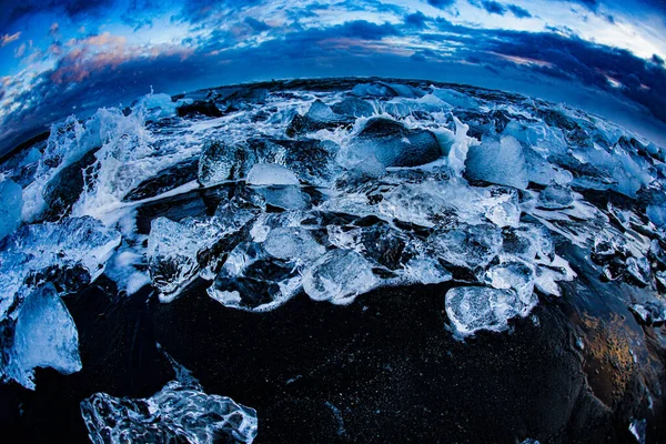 Yorkels Aur Roon冰川湖冰 射击地点 — 图库照片