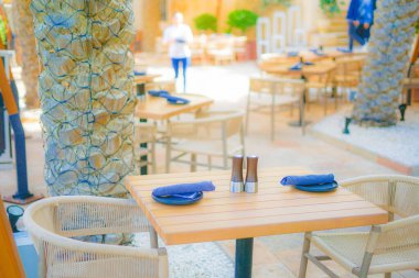 Moda Restoran Terası Koltuğu. Çekim Konumu: Dubai